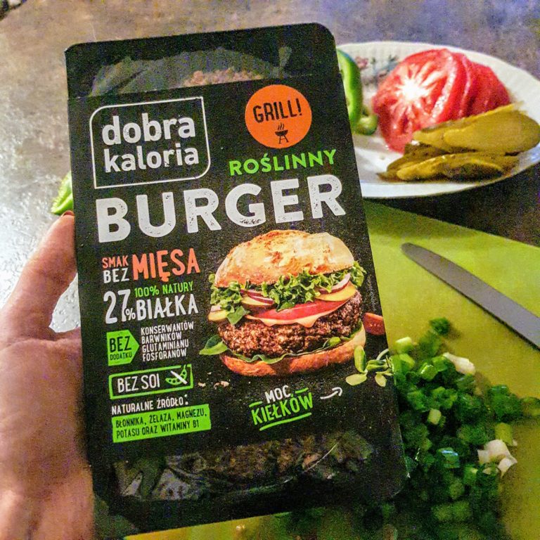 Burger Z Sosem Pieczarkowym W Roli G Wnej Burger Ro Linny Dobra